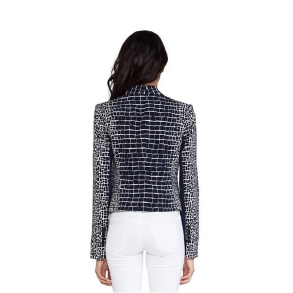 BCBGMAXAZRIA Leeam Blazer in White Combo - Size Small - Picture 5 of 15